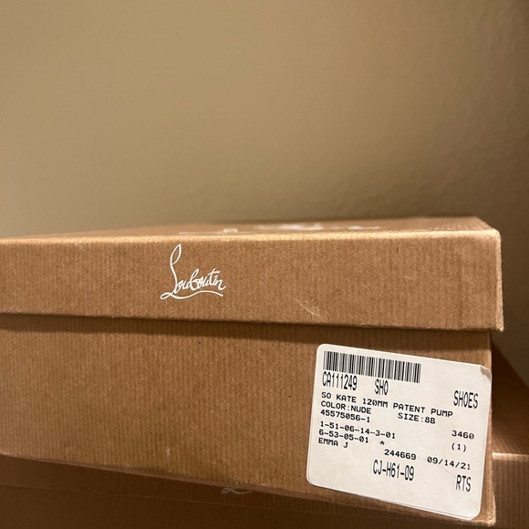 Christian Louboutin Nude So Kate Heels Size 38 - Picture 6 of 11